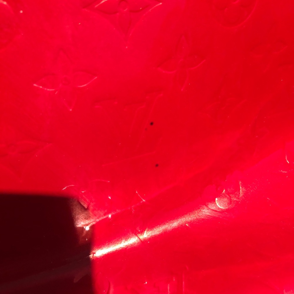 Authentic Louis Vuitton Red Brea - Picture 5 of 13